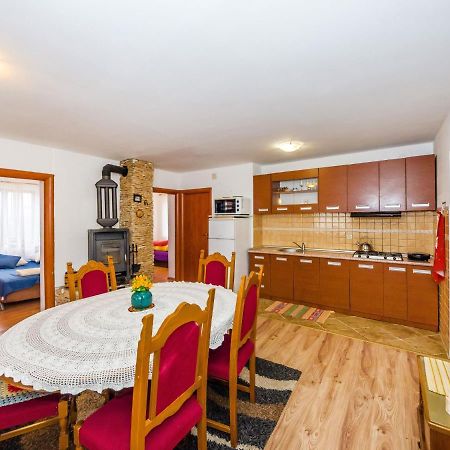 Vacation House Loreta Sveti Rok Экстерьер фото