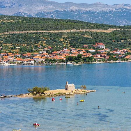 Vacation House Loreta Sveti Rok Экстерьер фото